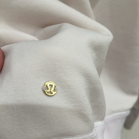 (6190) LULULEMON Warm Core Hoodie in Neutral Blush *RARE * GOLD LOGO *FLAW - Picture 9 of 9